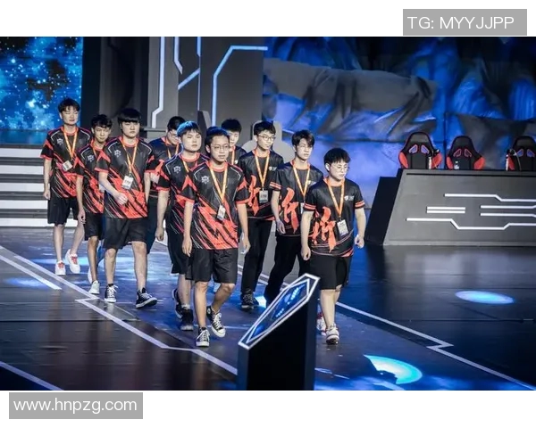 FPX战队的蜕变之路：从新秀到顶尖战队的成长纪实